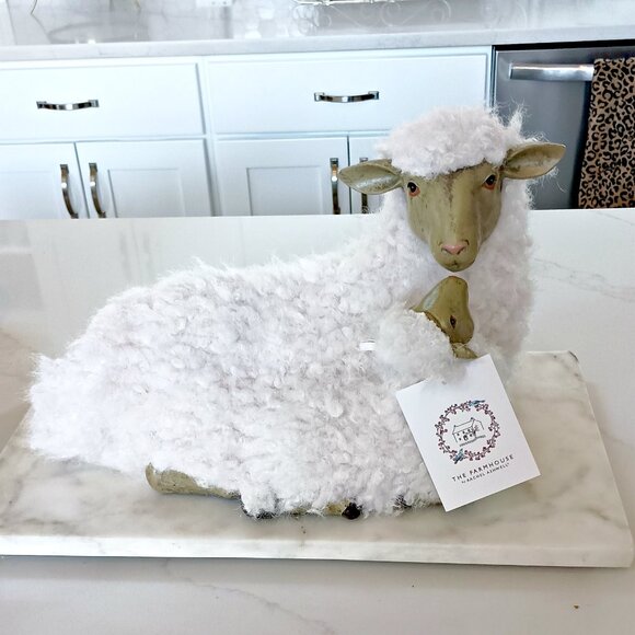 NEW! BOHO FARMHOUSE RESIN & FAUX FUR LARGE LAMB EWE DECOR - Picture 6 of 6